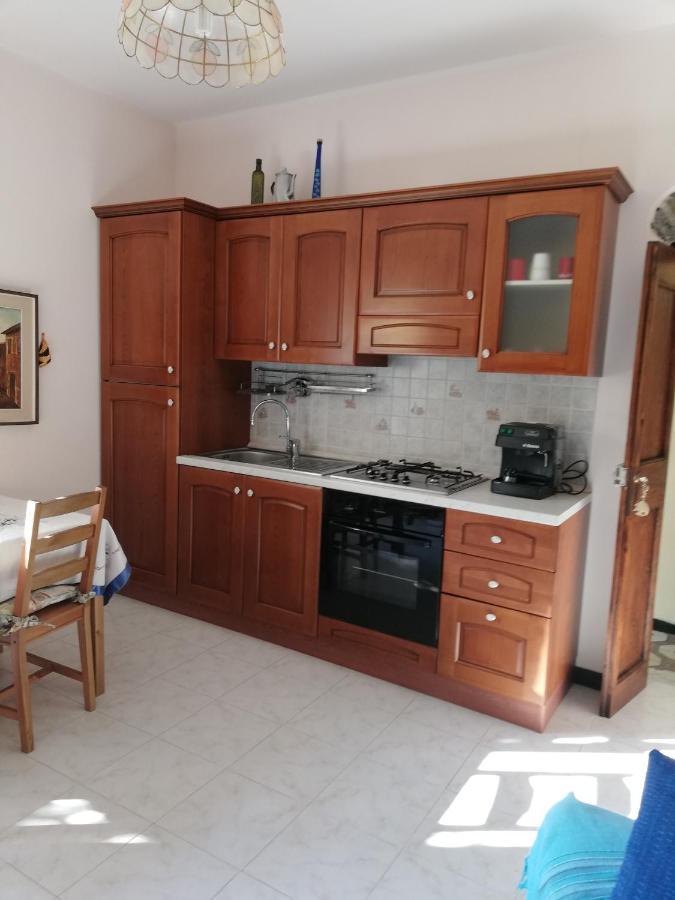 Monolocale Con Giardino E Parcheggio Privato Citra Zero Zero Ottanta Trentuno Lt 0281 Apartment Империа Екстериор снимка