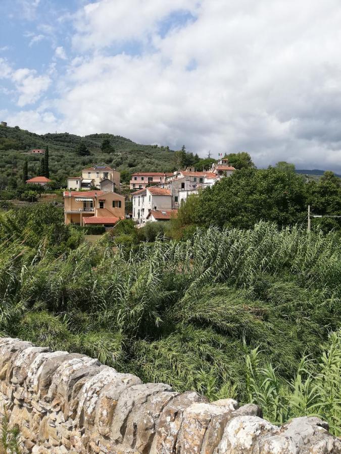 Monolocale Con Giardino E Parcheggio Privato Citra Zero Zero Ottanta Trentuno Lt 0281 Apartment Империа Екстериор снимка