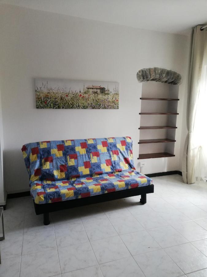 Monolocale Con Giardino E Parcheggio Privato Citra Zero Zero Ottanta Trentuno Lt 0281 Apartment Империа Екстериор снимка