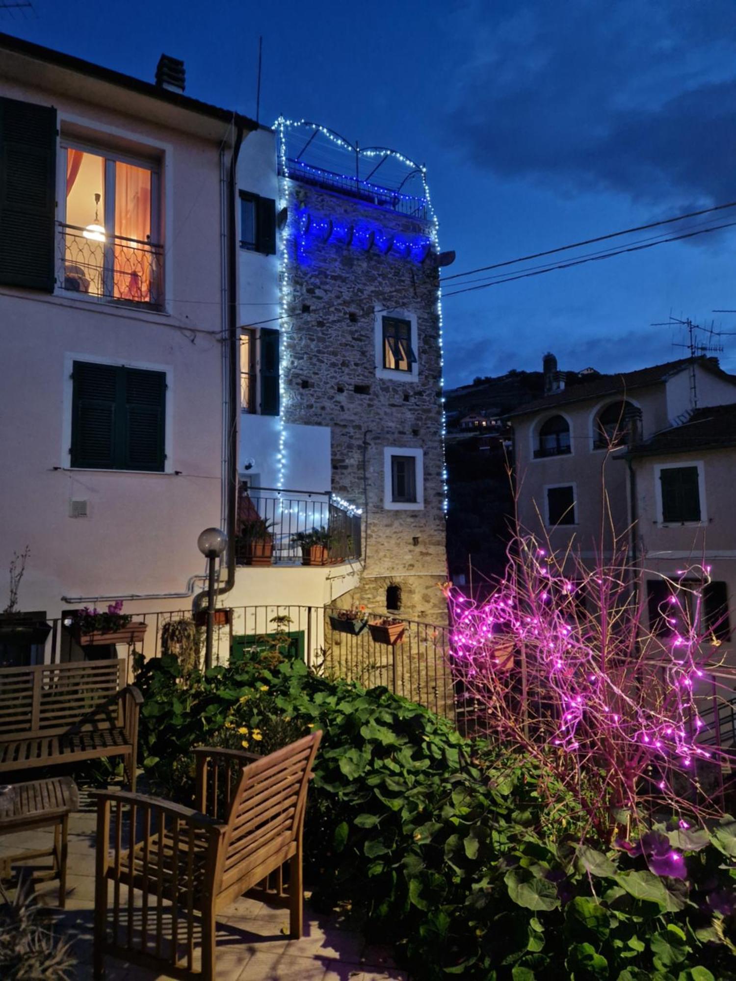 Monolocale Con Giardino E Parcheggio Privato Citra Zero Zero Ottanta Trentuno Lt 0281 Apartment Империа Екстериор снимка